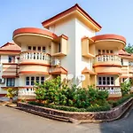 \'Golden Sea Pearl\' 1 Bhk Beach Apartment